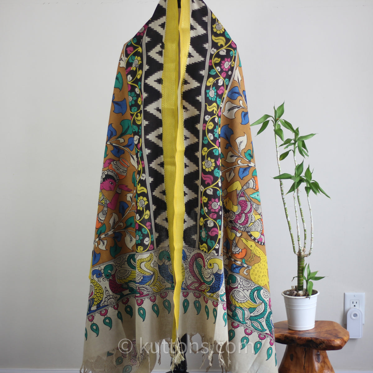 kalamkari ethnic hand painted shawls
