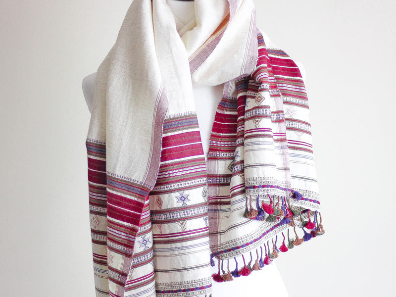 handmade, handwoven scarves, wraps, stoles and shawls