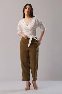 Linen pants with side pockets and back pocket