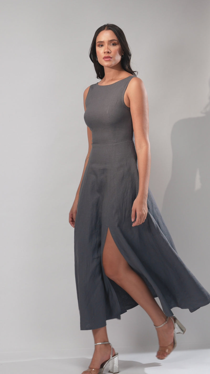 lady wearing sleeveless sculpt linen midi dress