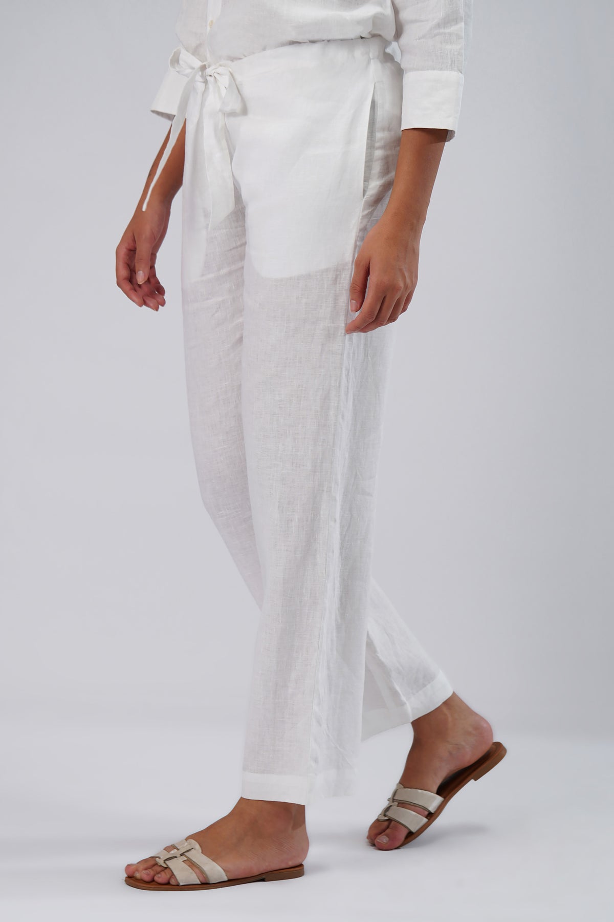 comfy relaxed fit linen pants for summers