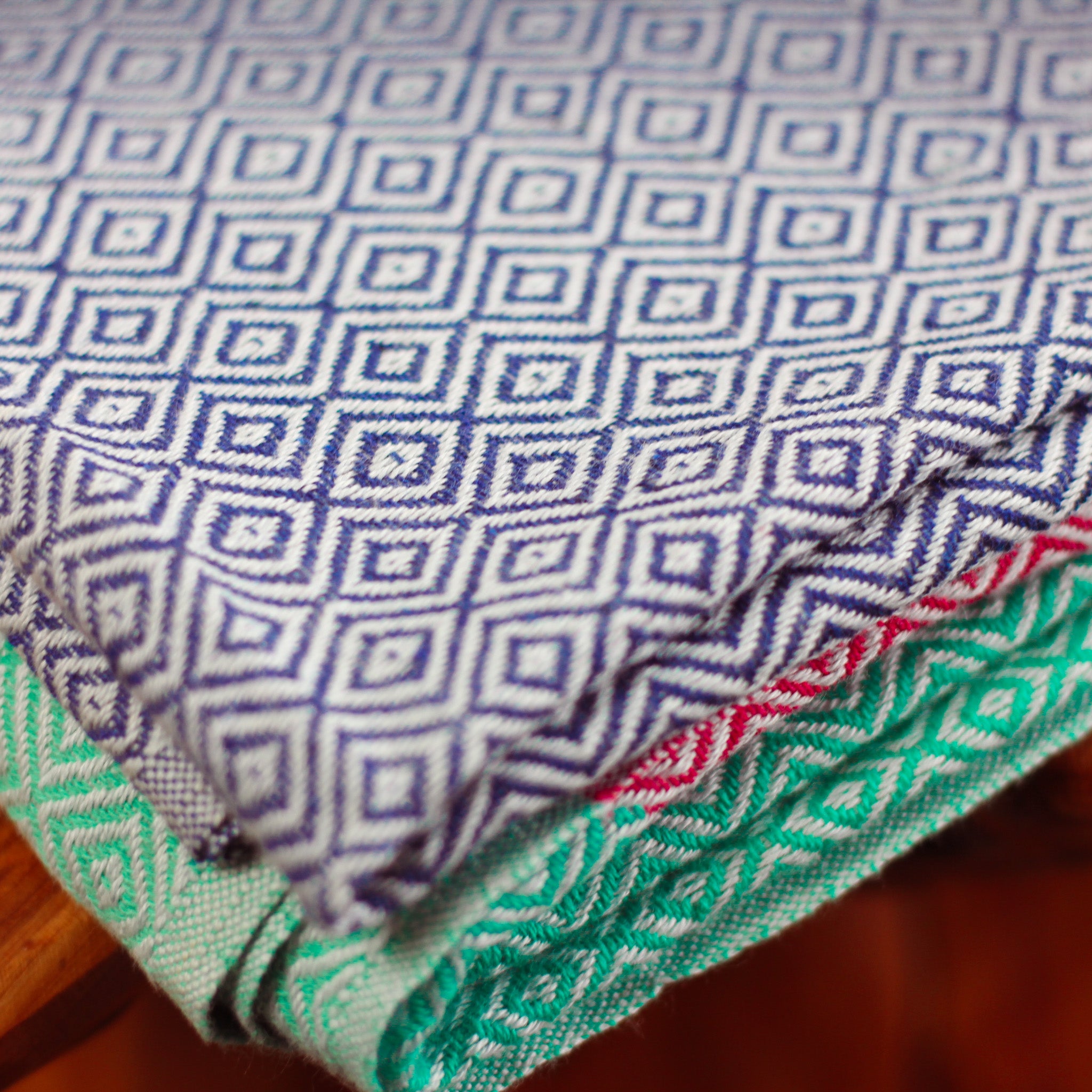 handwoven soft absorbent bath towel