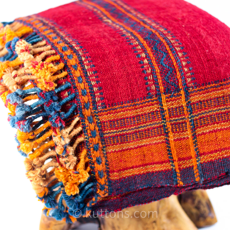 rustic handspun handwoven desi wool shawl bhujodi