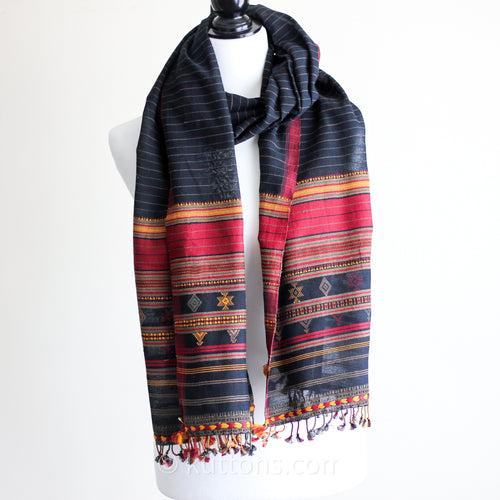 Handwoven cotton wrap with tassels - extra weft