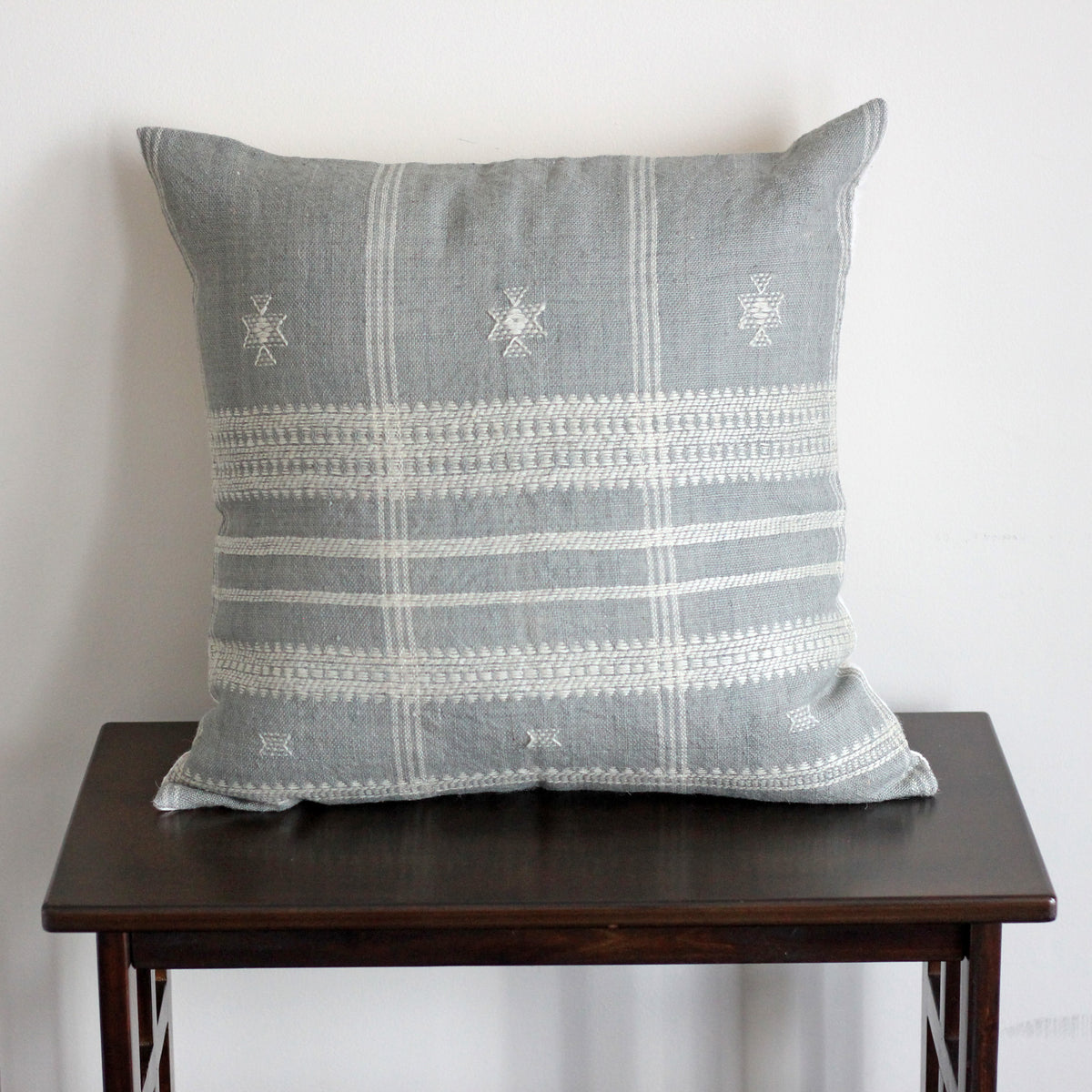 cushion cover with antique look