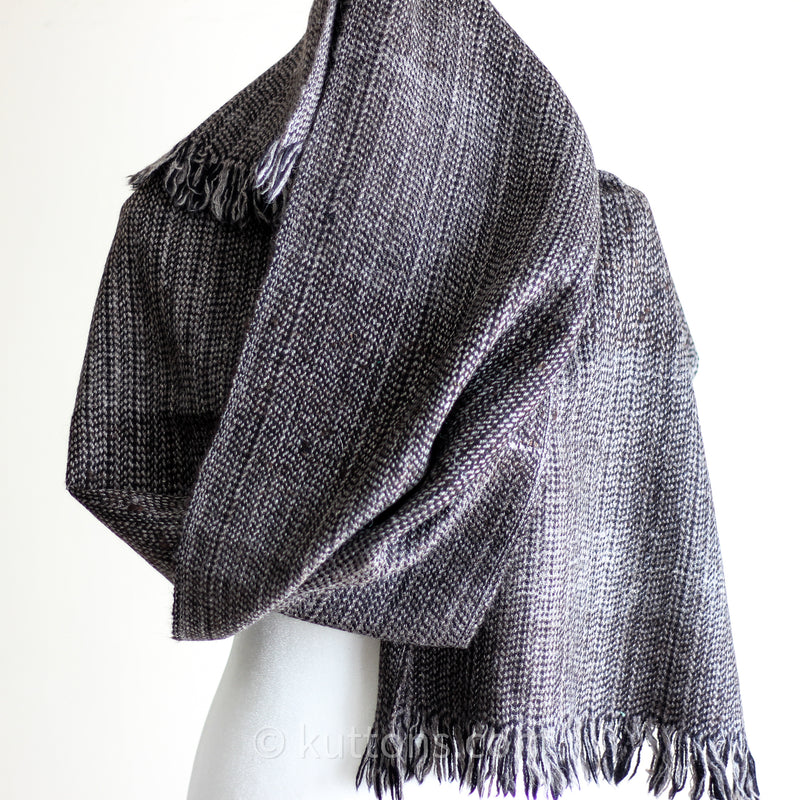 handspun and handwoven himalayan sheep wool mufler
